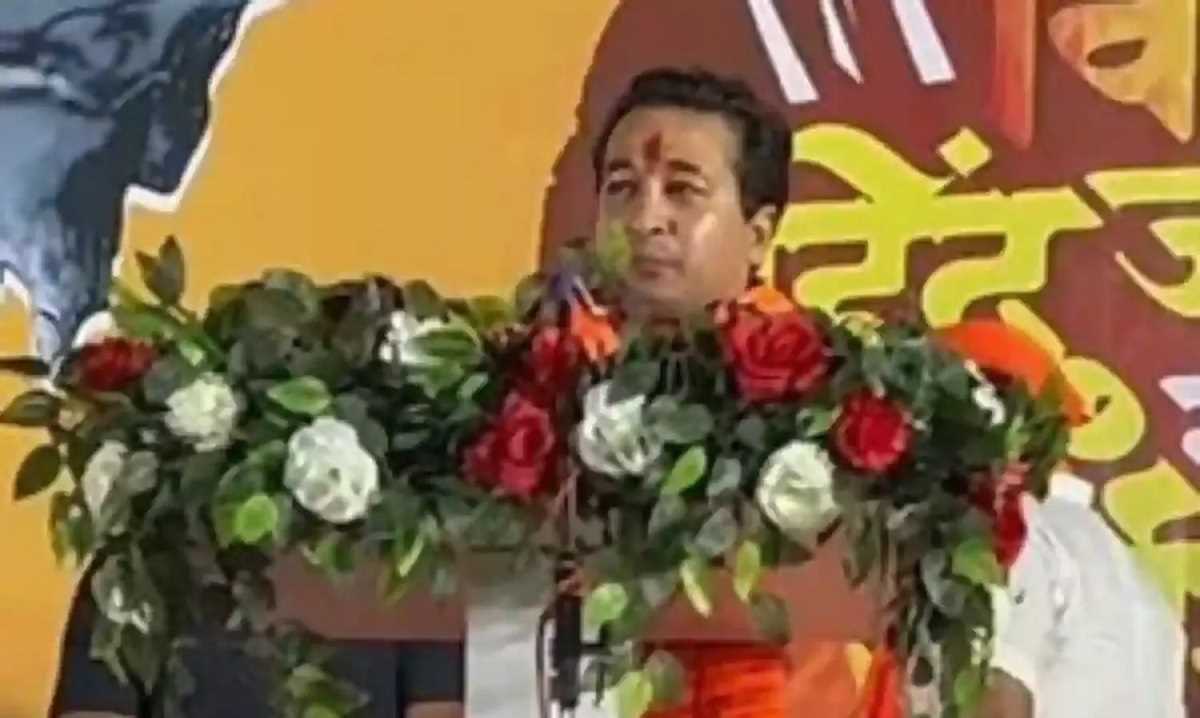 हिन्दू को फ्लावर समझते हो क्या, फ्लावर नहीं हिन्दू समाज आग है: नितेश राणे